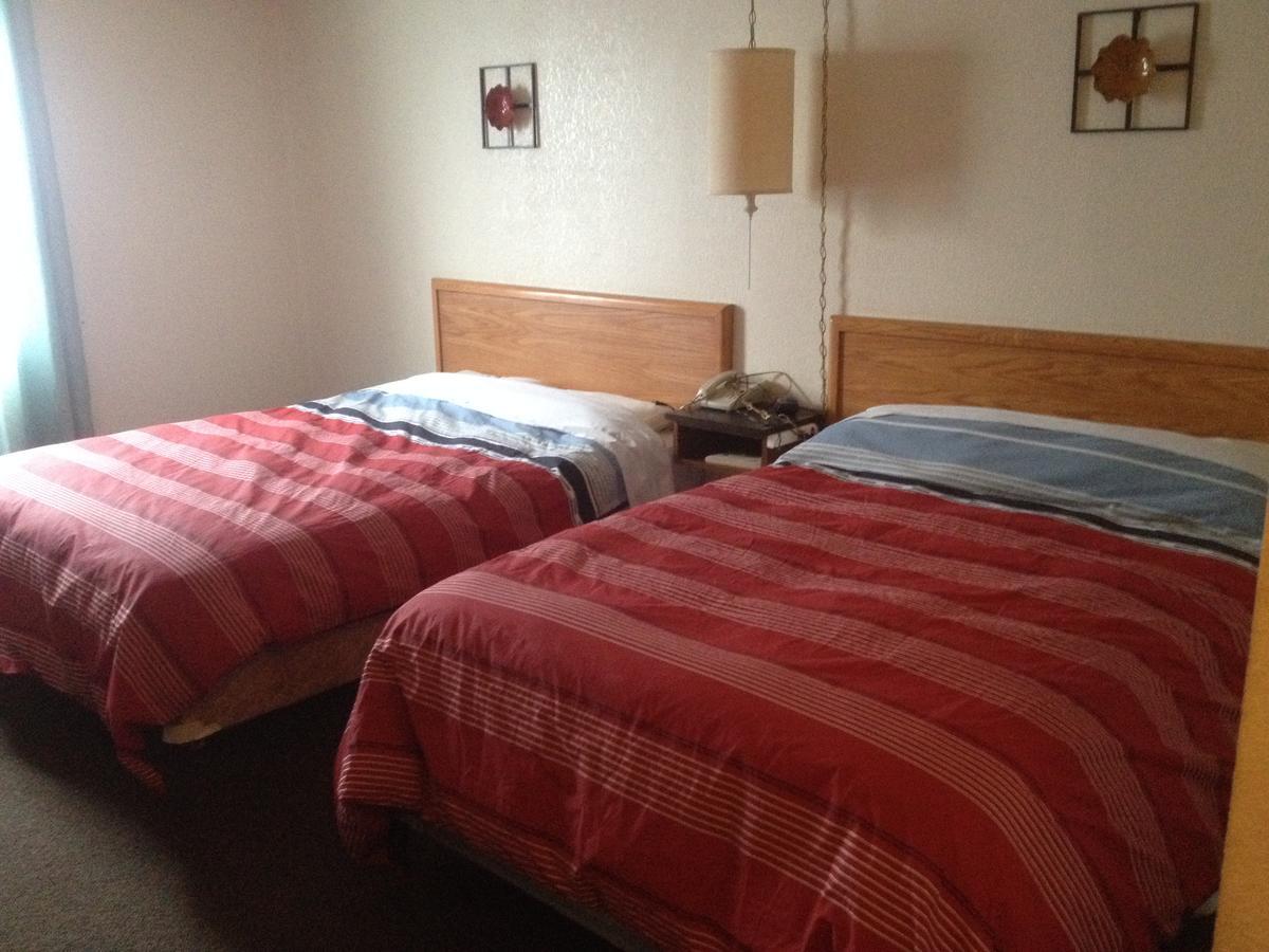 Classic Motor Inn Melville Bagian luar foto