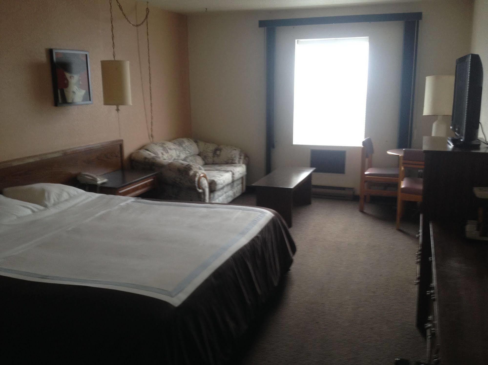 Classic Motor Inn Melville Bagian luar foto